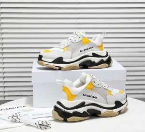 Men/Women Balenciaga Triple-S Sneaker Multi-Color Grey/Yellow Item 6380340