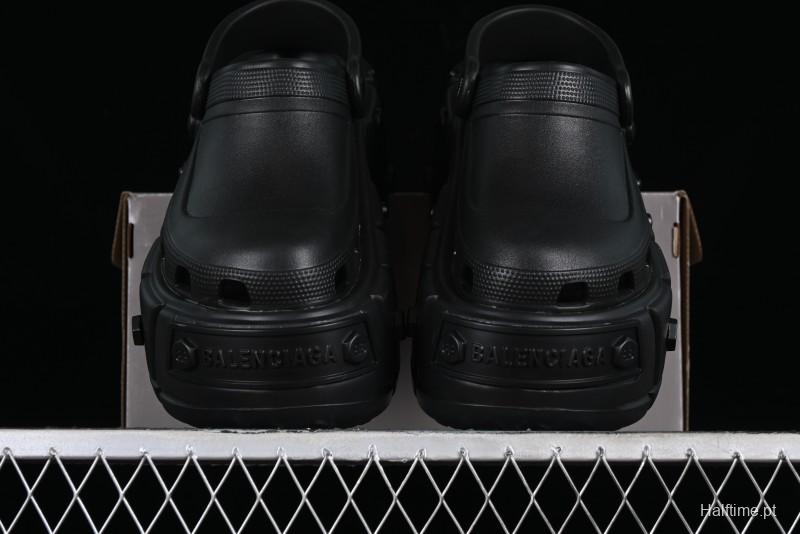 Balenciaga Hardcrocs Slide EVA Round-Toe Ultra Thick Sole Clog Sandals - W1S8N1010