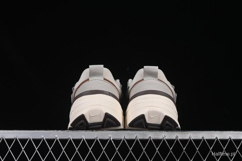 Nike Runtekk Run Retro Low-Top Running Shoes with Cushlon Midsole and Anti-Slip Design - FN0738-107